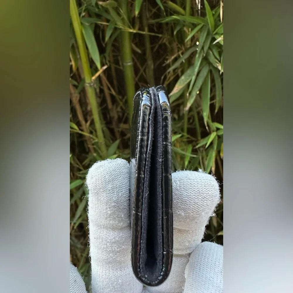 Genuine vintage JOHNSON BROS LTD black alligator magnetic money clip